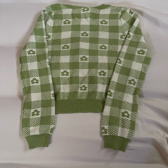 Tillys Cropped Checkered Cardigan - Picture 2 of 4